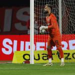 Grupo do São Paulo abraça Jandrei após falha contra Criciúma: 'Família'; veja lance