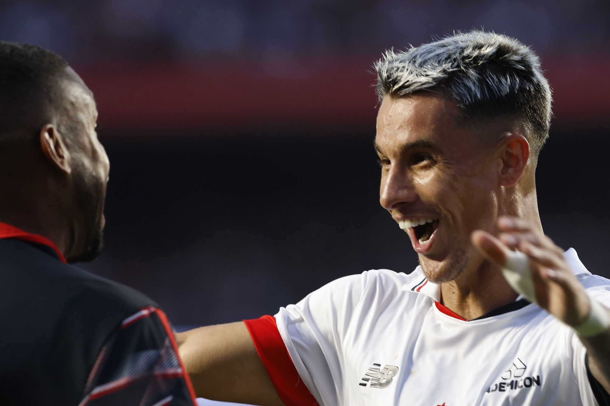 Ferreira revela conversa com Zubeldía: 'Não estava me sentindo importante'