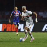 Destaque do São Paulo recebe terceiro cartão amarelo e vira desfalque na Série A