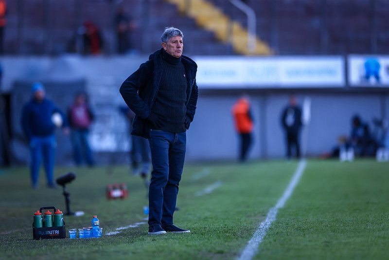 Renato garante evolução após vitória: 'O Grêmio vai para o seu lugar'