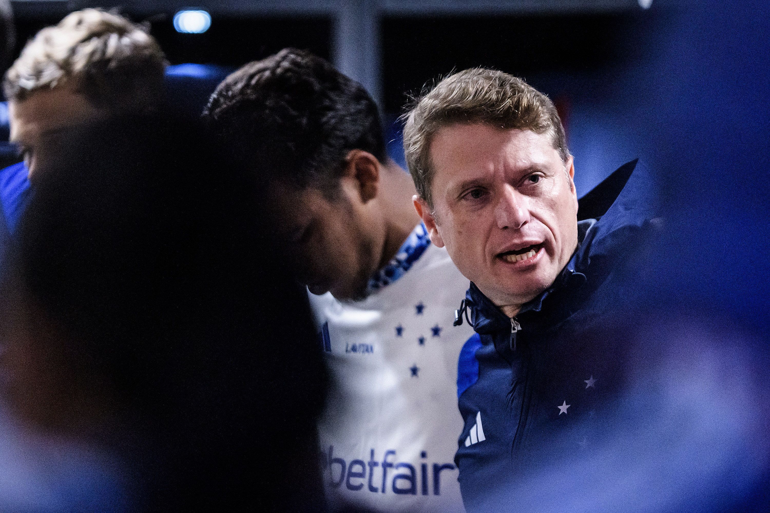 Seabra explica por que reforço ainda não estreou pelo Cruzeiro