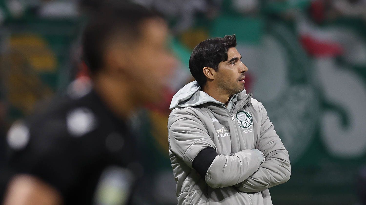 Abel cita Atlético e Cruzeiro como concorrentes e avalia disputa no mercado