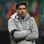 Abel ironiza gol do Palmeiras sobre Corinthians e exalta base do clube