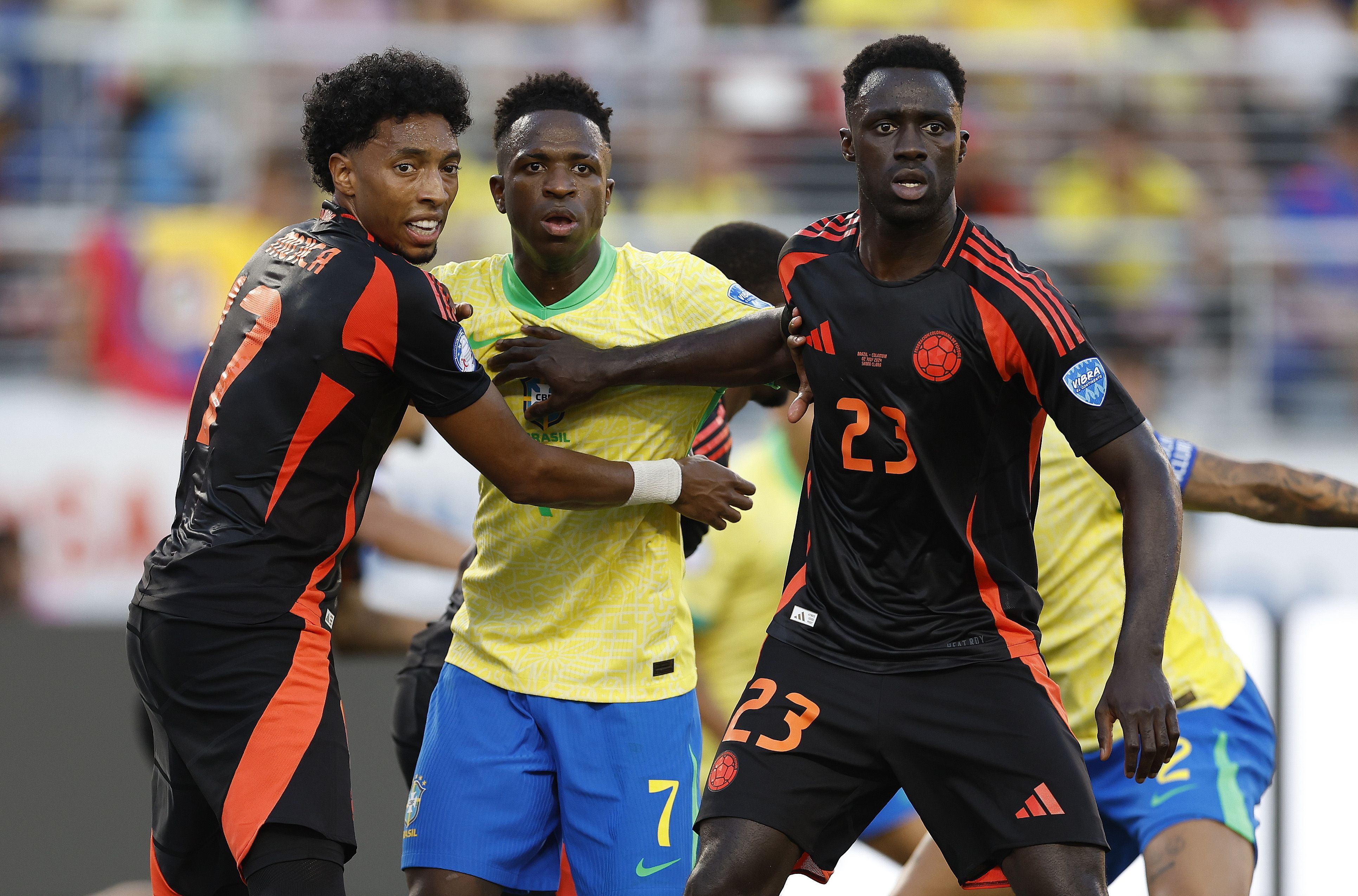 Seleção venceu duas últimas Copas América fora de casa saindo em 2º do grupo; relembre