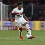 Clube da Premier League anuncia contratação de dois jogadores do São Paulo