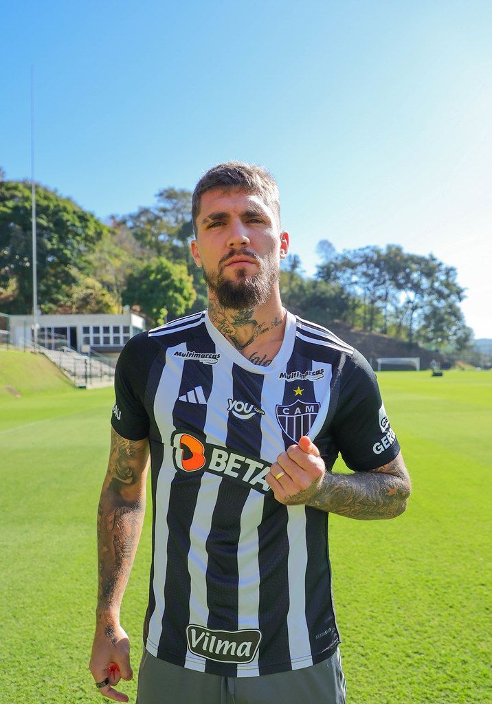 Lyanco diz como pode ajudar Milito na sequência do Atlético