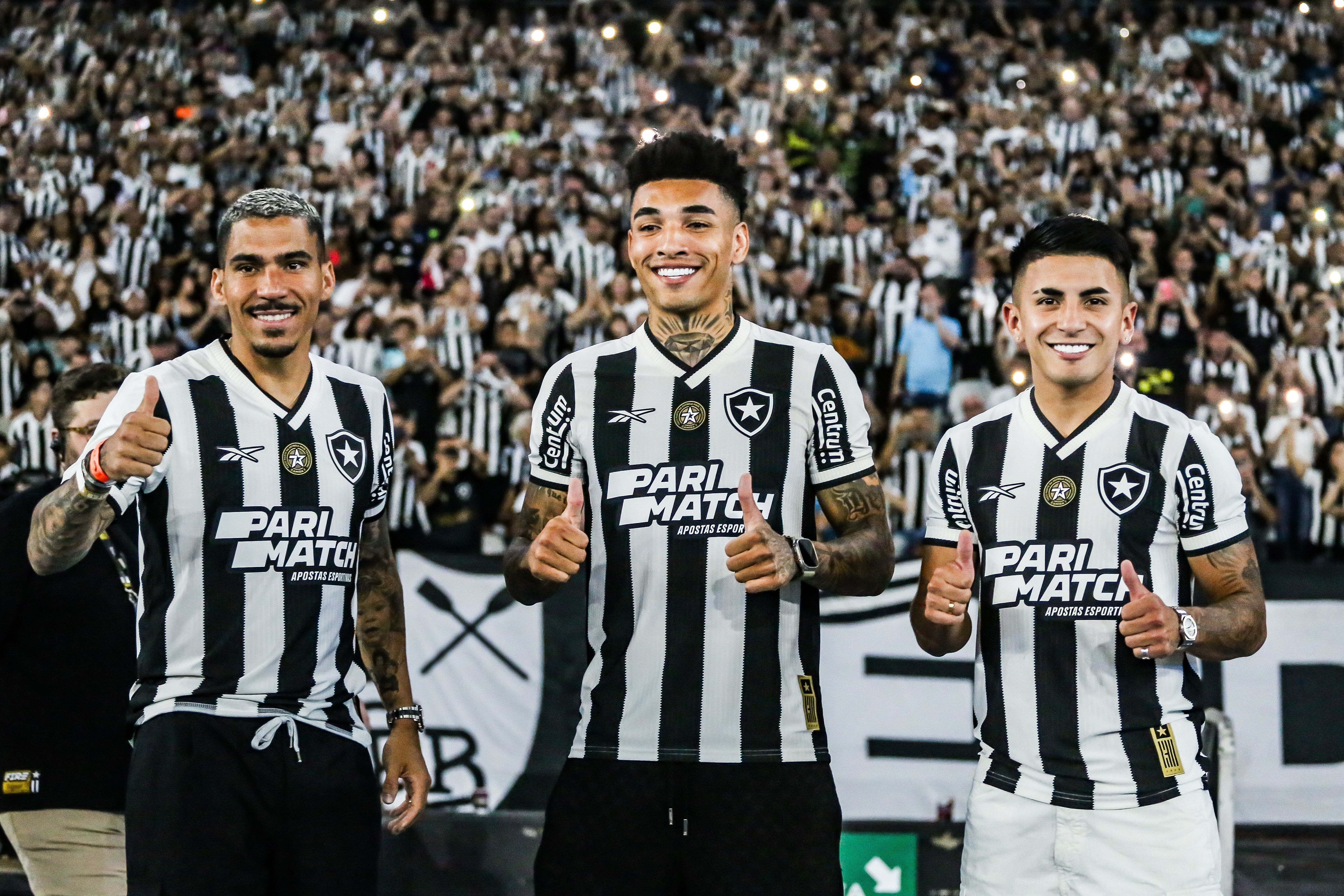 Técnico reage à janela de reforços do Botafogo: 'Belíssimos jogadores'