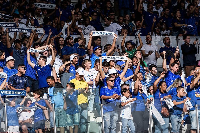 Cruzeiro registra maior público do ano no Mineirão pelo Brasileiro em goleada