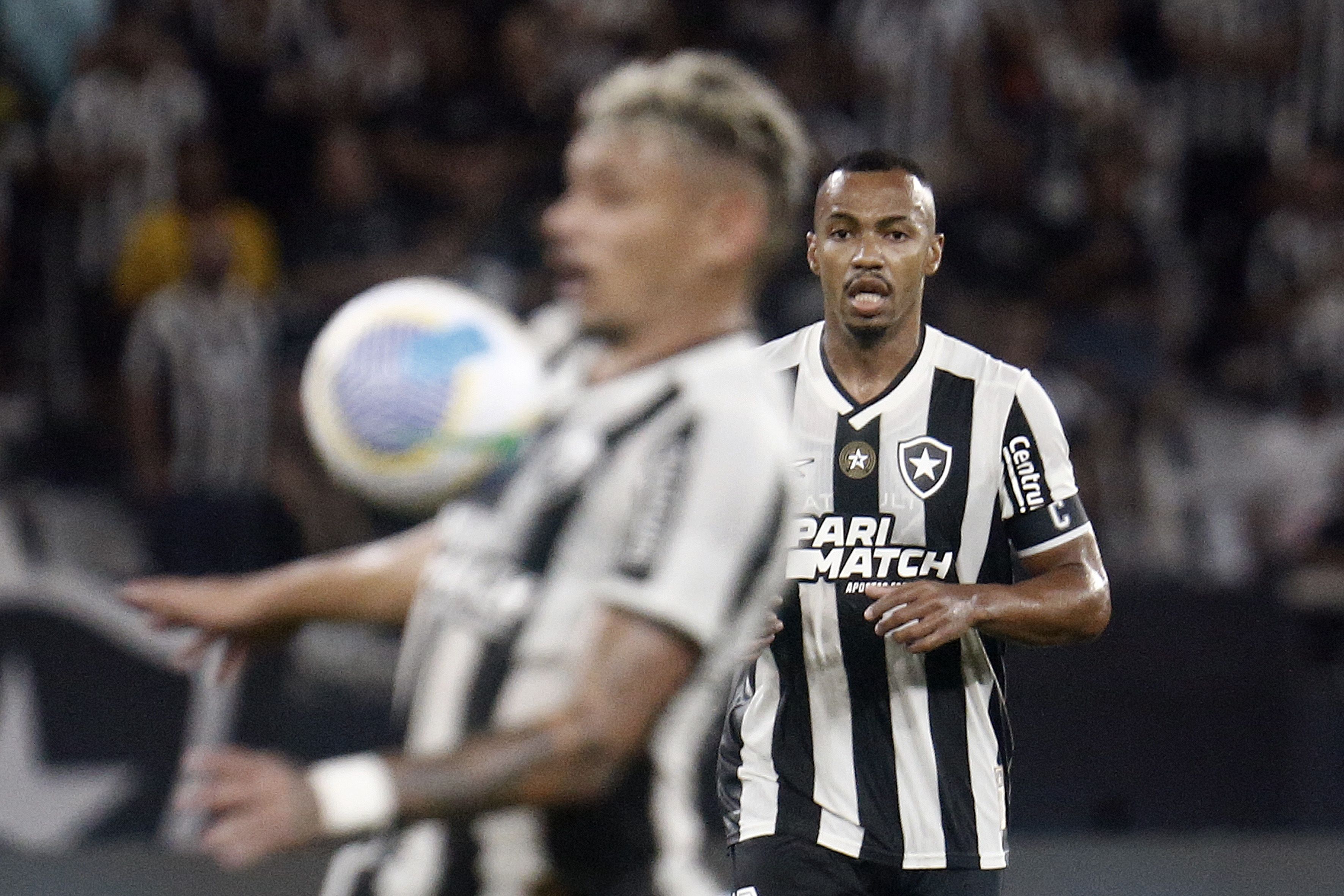 Botafogo perde dois titulares para a partida contra o Cruzeiro