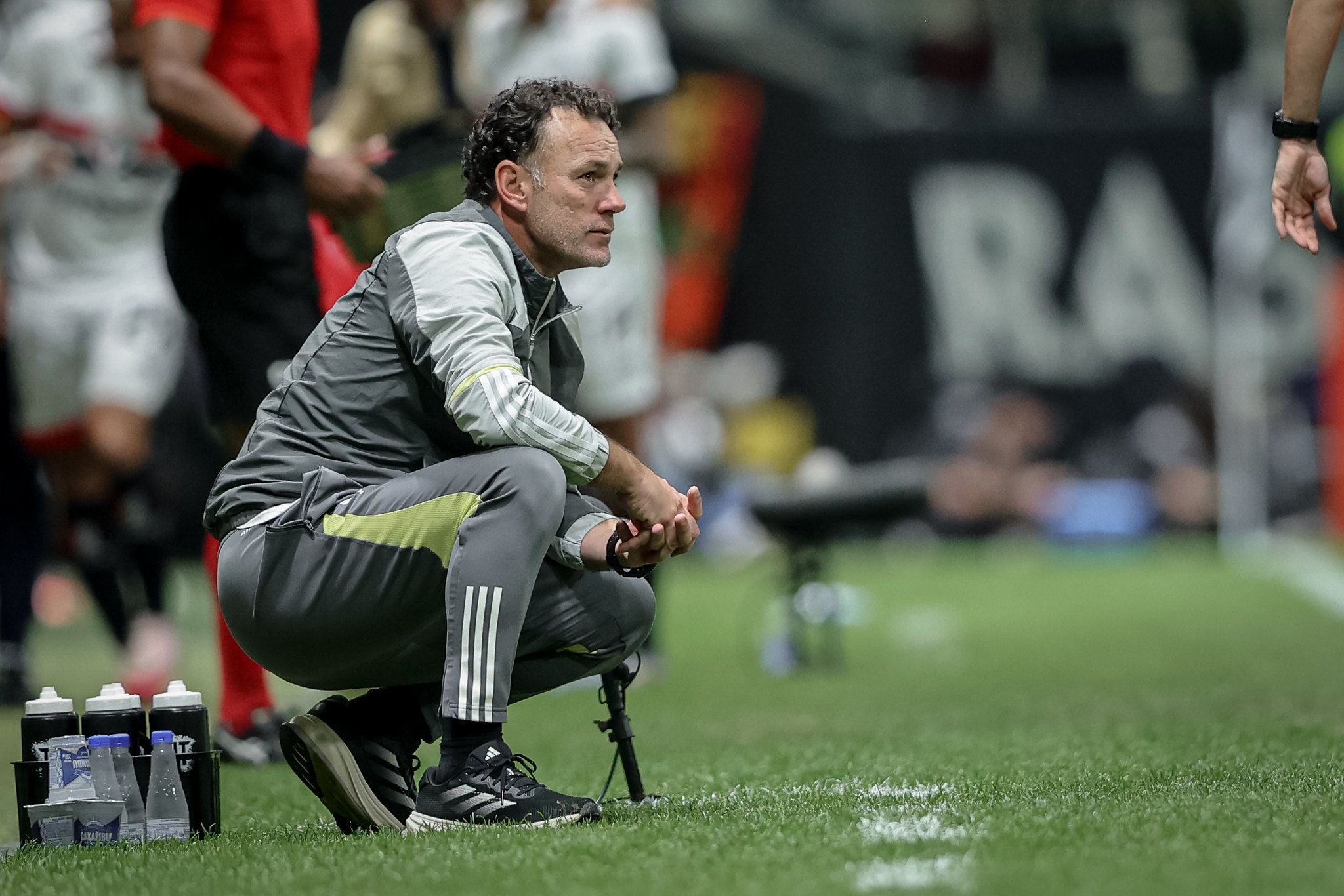 Milito revela se reforço do Atlético vai estrear em jogo contra o Juventude