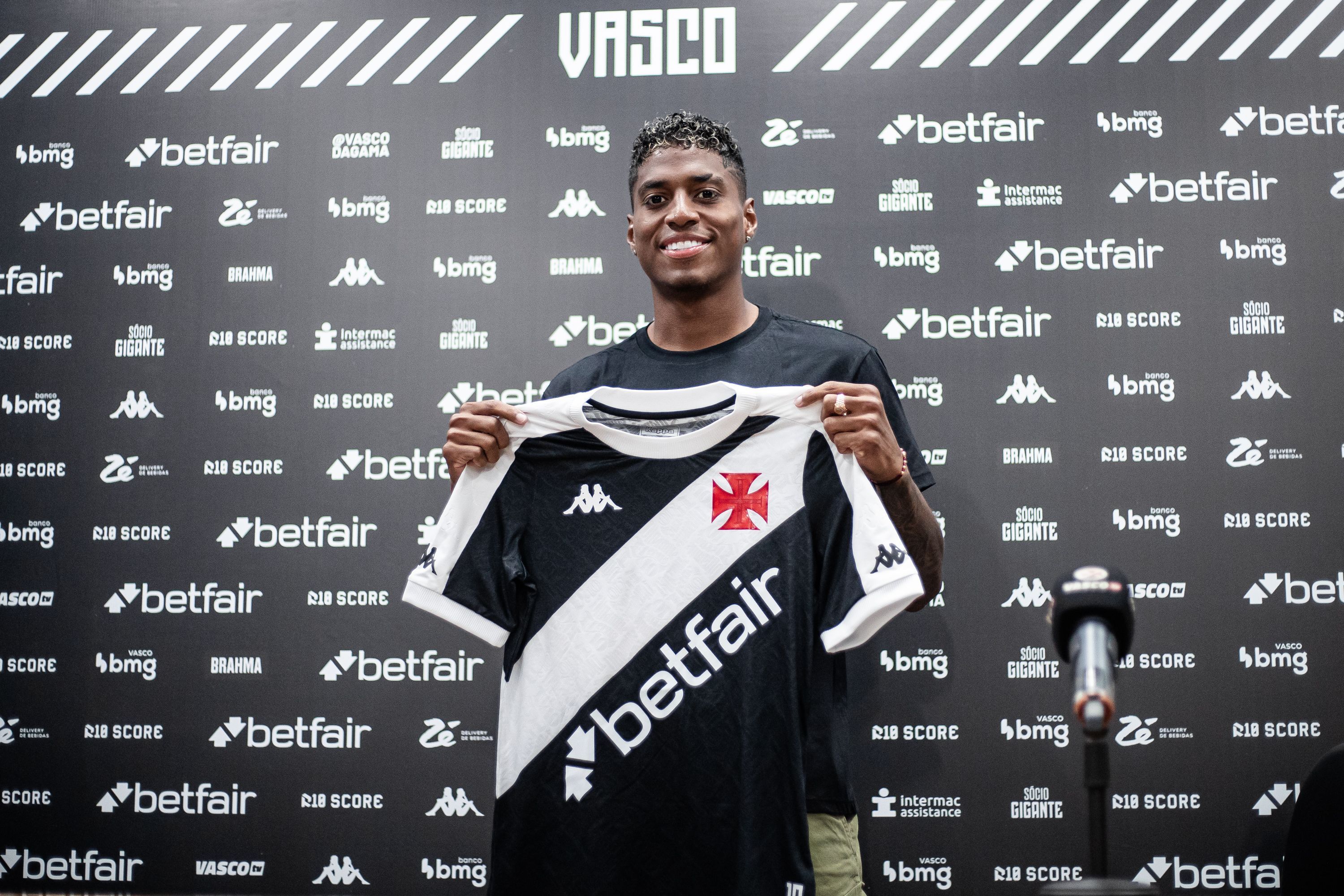 Rafael Paiva tem dúvidas no ataque do Vasco para o duelo contra o Grêmio