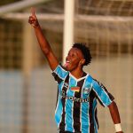 Grêmio encaminha venda de Gabriel Mec ao Chelsea; veja valores