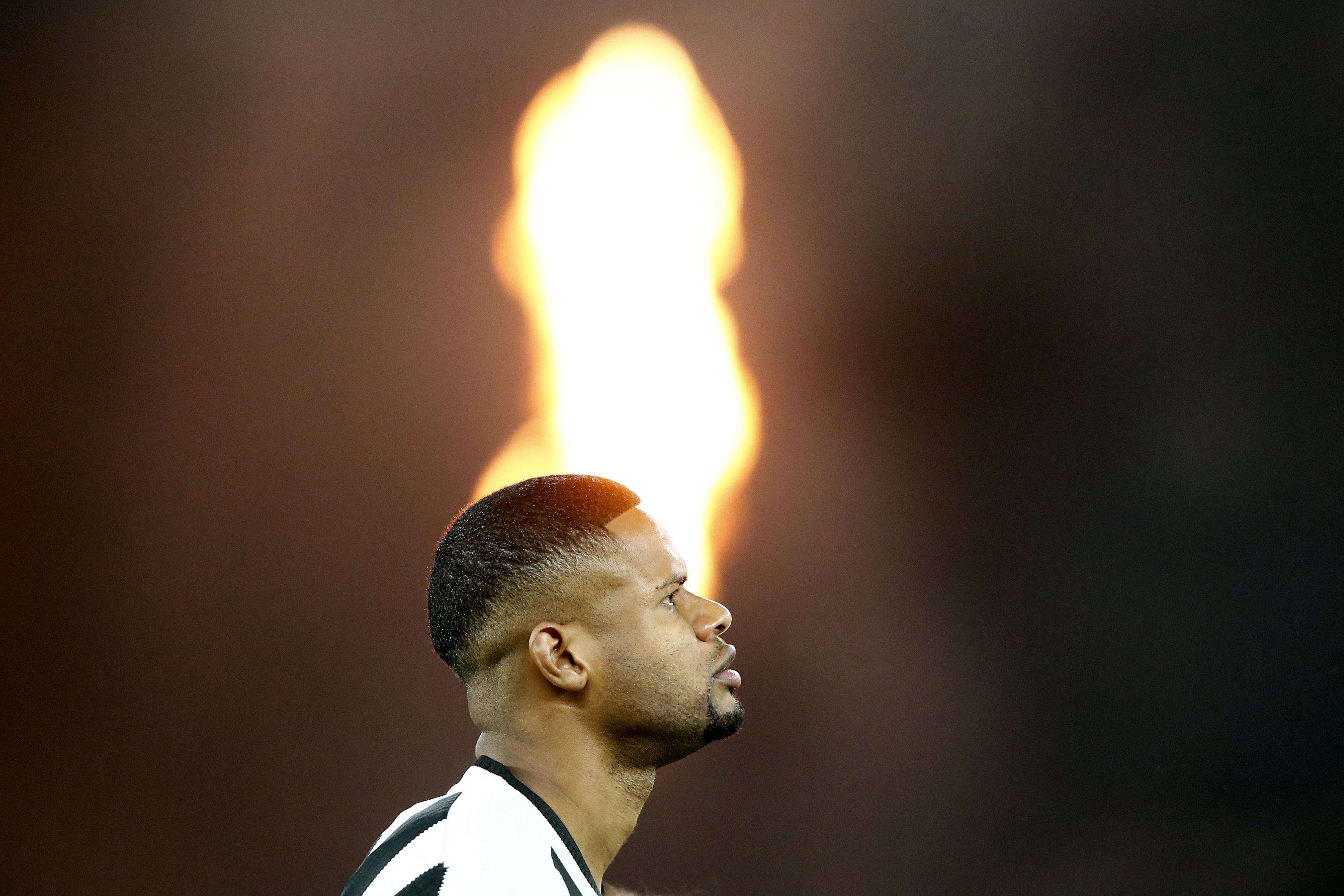Júnior Santos, do Botafogo, sofre fratura na tíbia; saiba mais