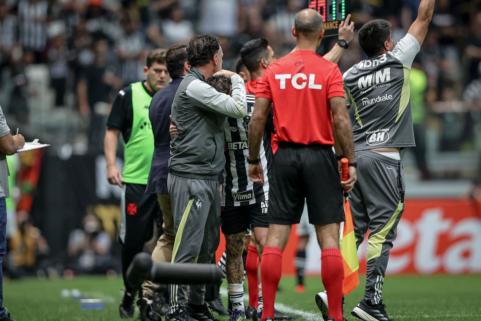 Milito destaca vitória do Atlético sem gols tomados e elogia reforços da janela