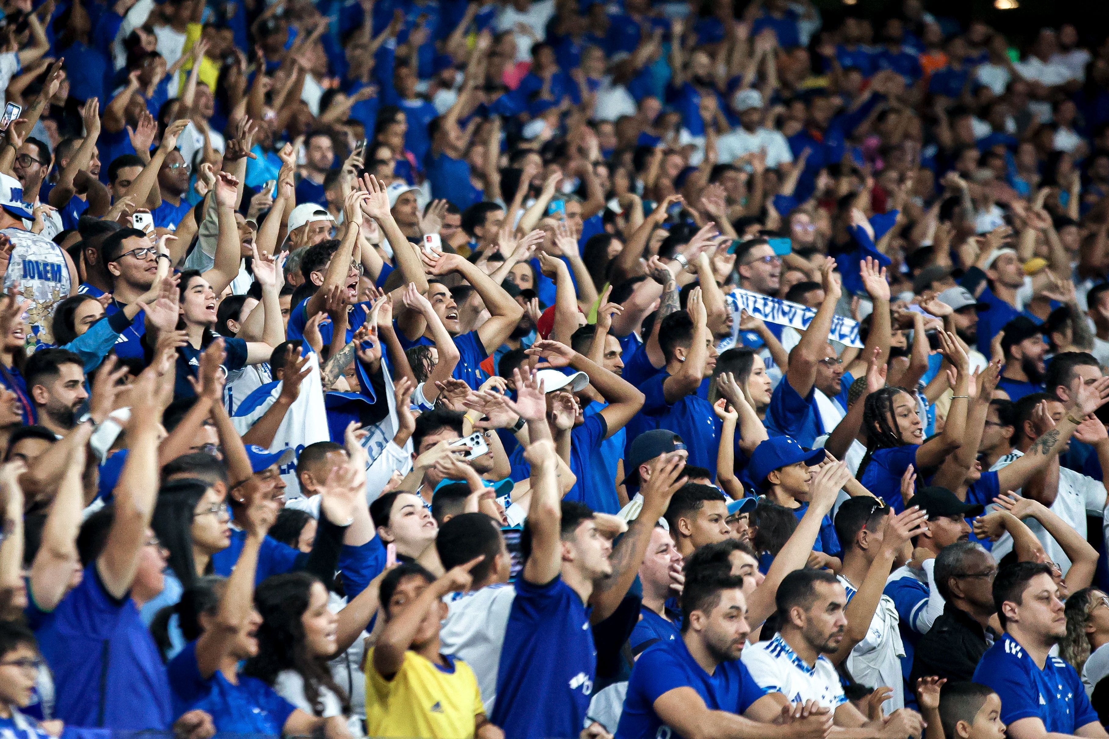 Torcida do Cruzeiro foi a segunda que cantou mais alto na Série A em 2024, aponta ranking