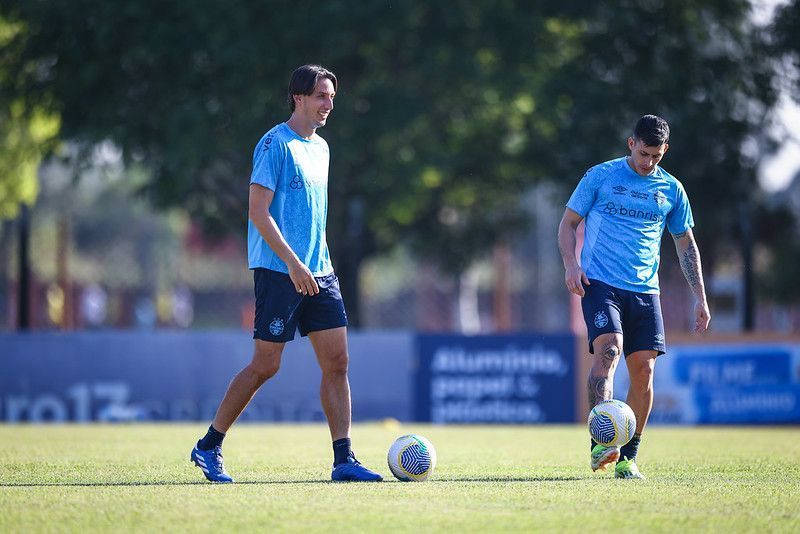Grêmio terá três reforços para enfrentar o Corinthians pela Copa do Brasil