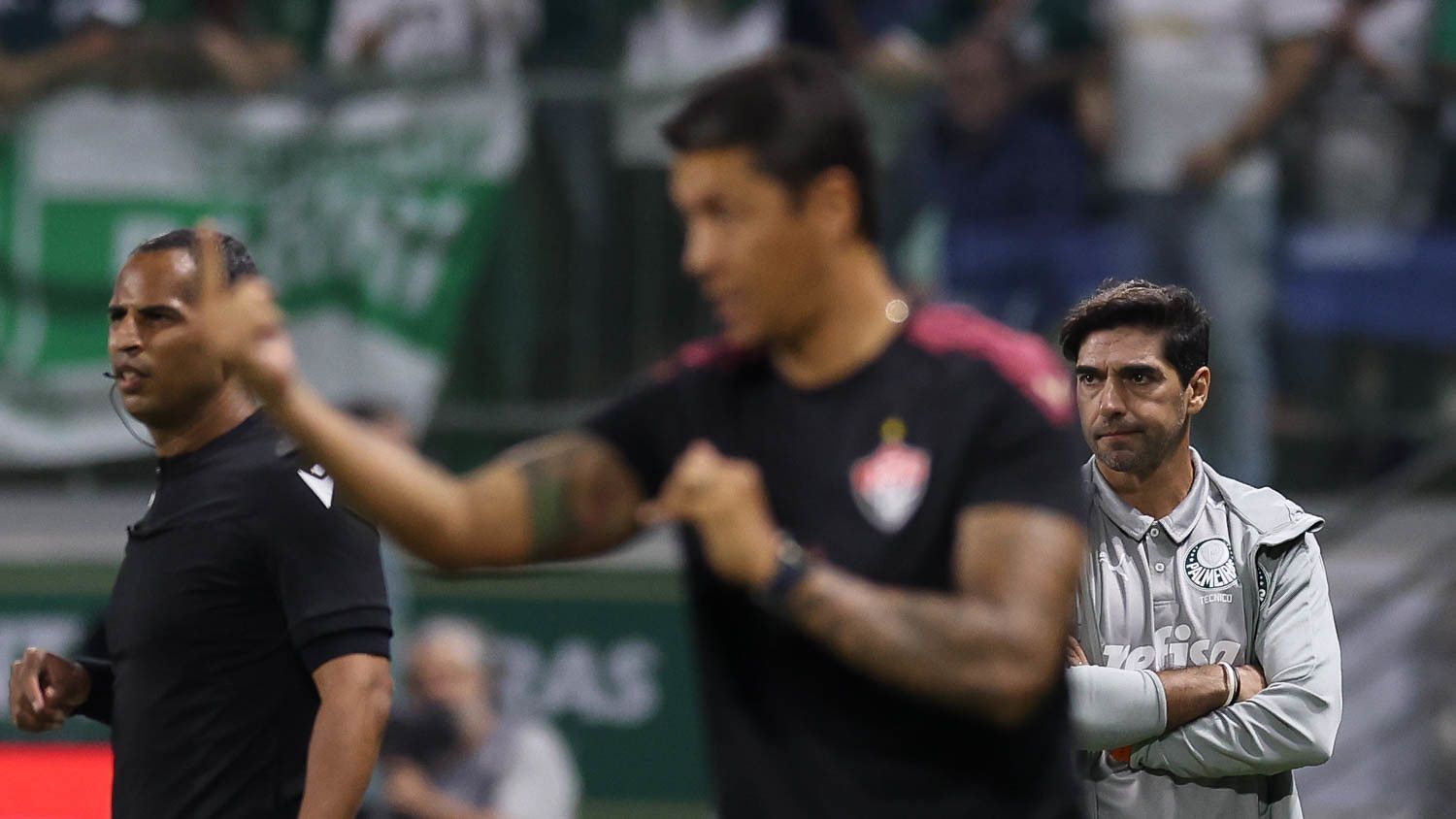 Antes de encarar Flamengo, Abel é direto sobre fase do Palmeiras e avalia situação de Estêvão