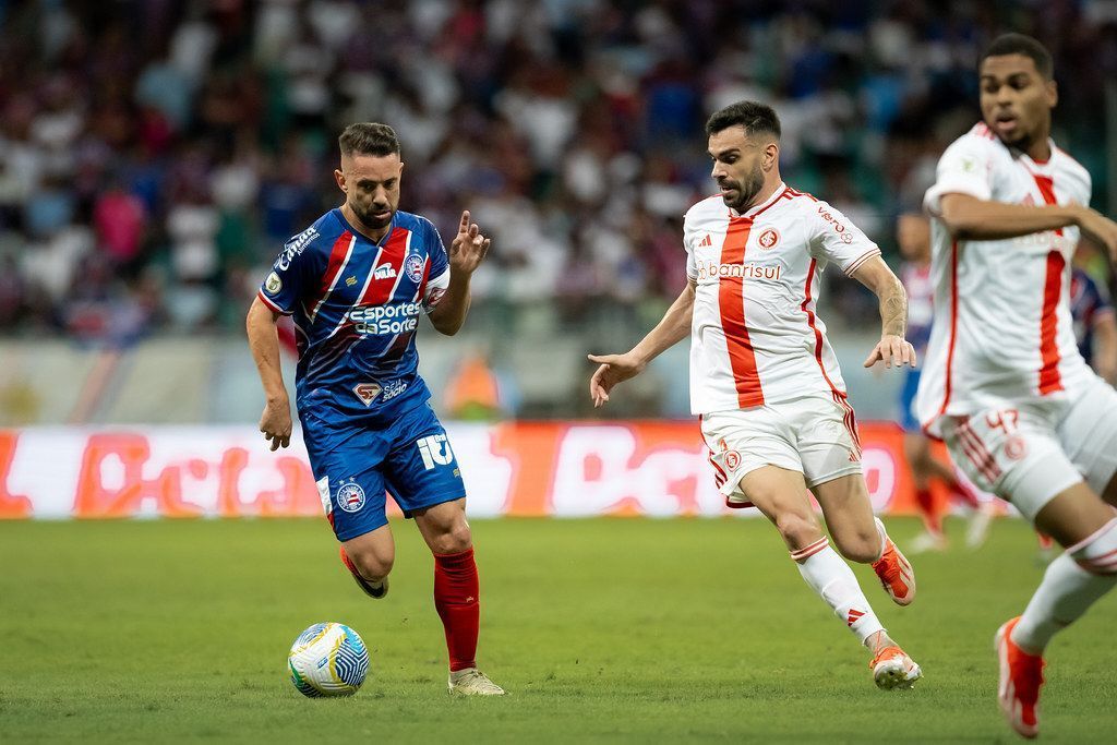 Bahia leva empate do Internacional no fim e amplia jejum em casa no Brasileirão