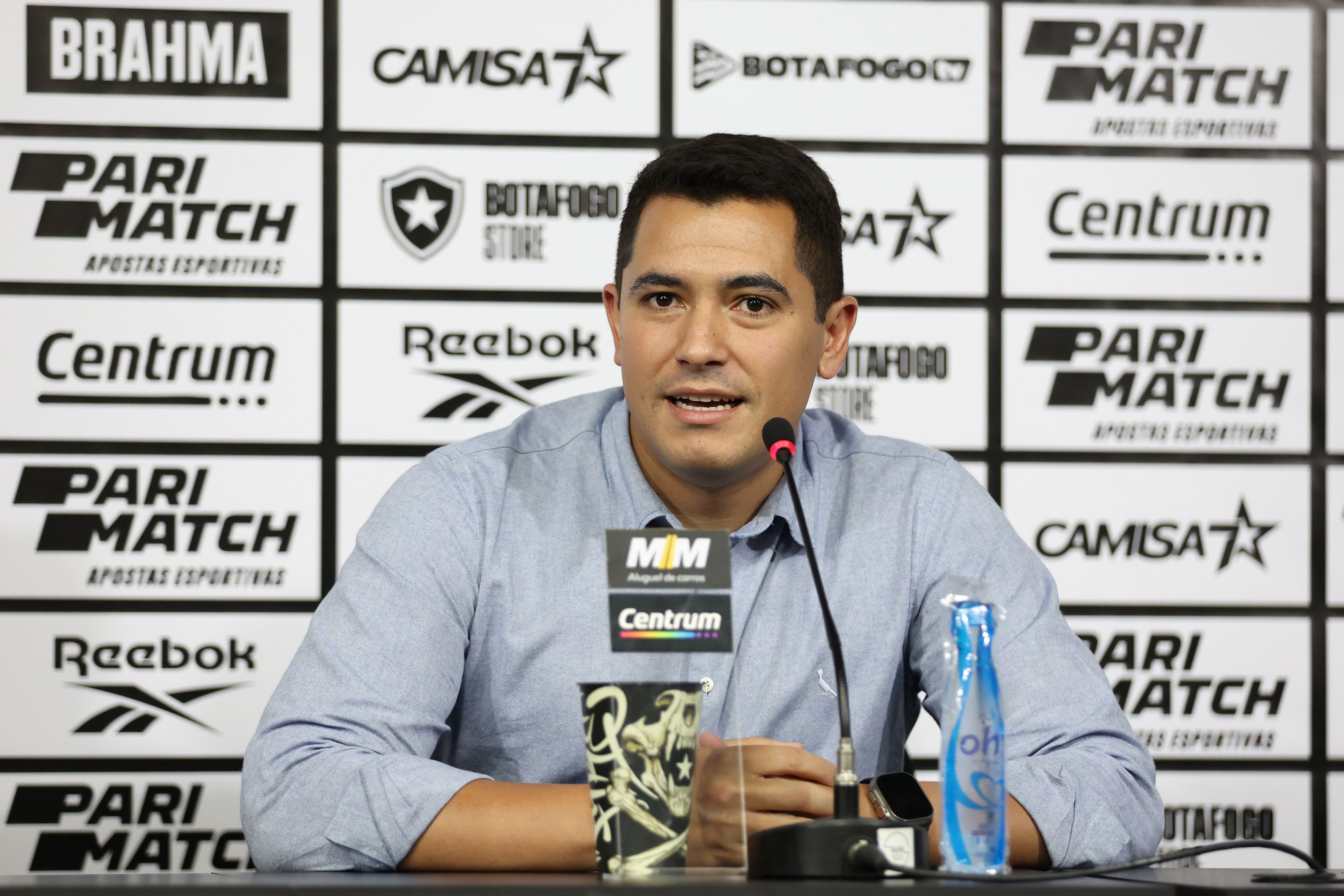 Além de reforços, Botafogo busca realocar jogadores sem espaço; veja os nomes