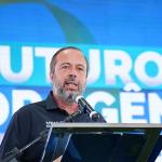 Alexandre Silveira rebate Kalil e o chama de ‘covarde e misógino’