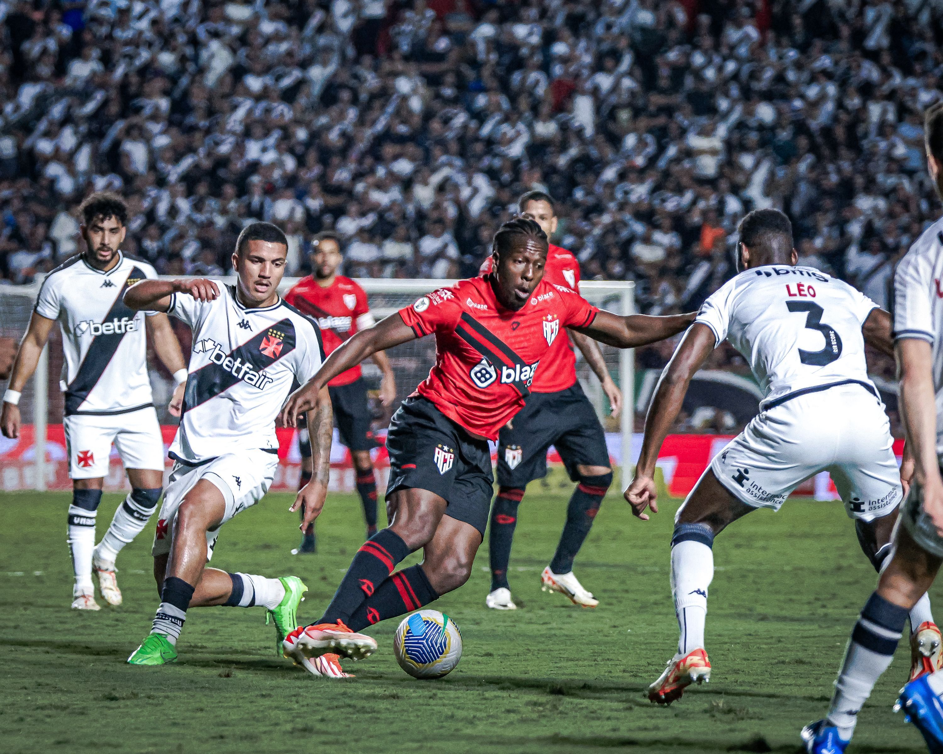 Vasco x Atlético-GO: horário e onde assistir ao vivo pela Copa do Brasil