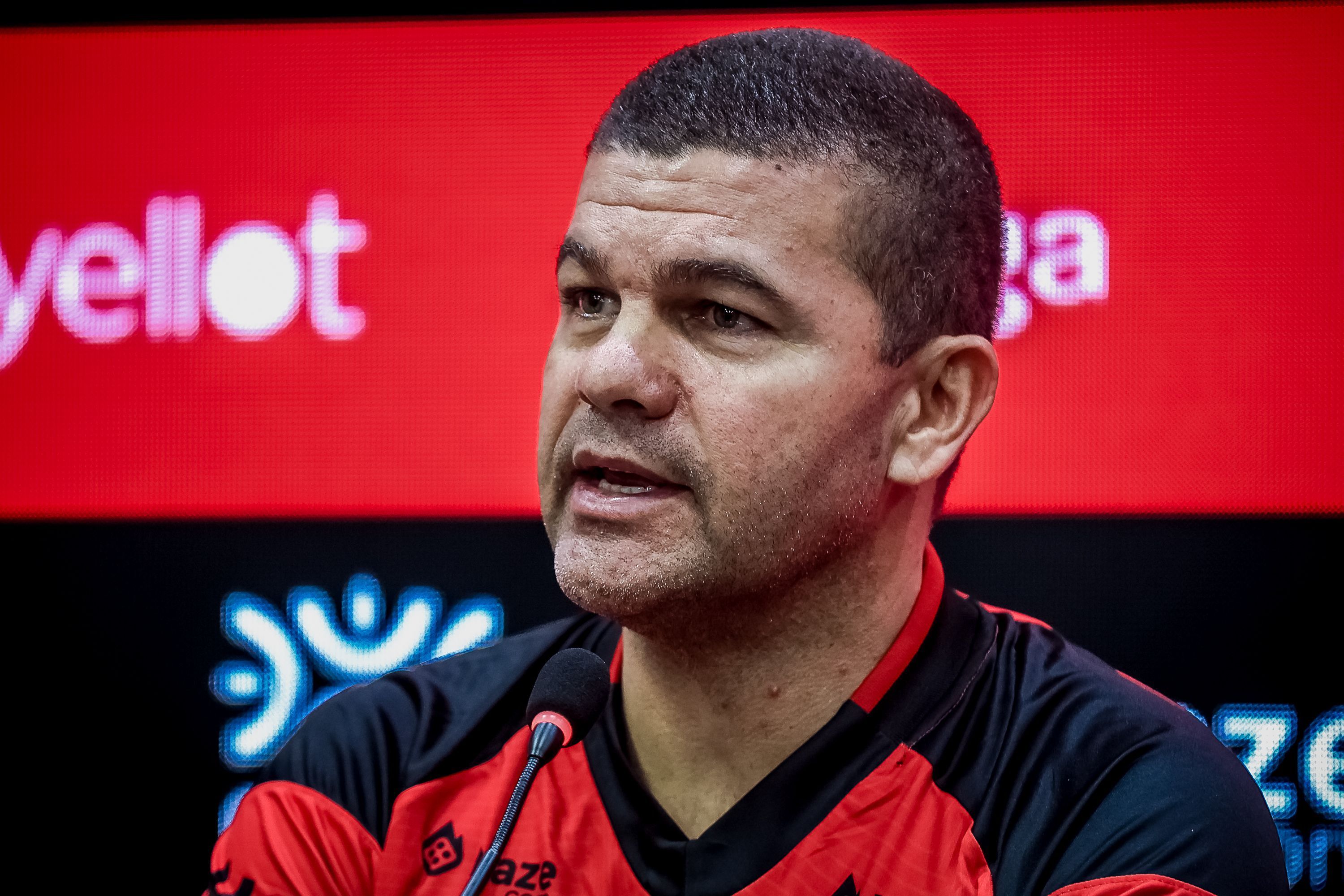 Clube da Série A anuncia contratação de novo técnico; saiba detalhes