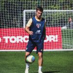 Cobiçado no mercado, meia volta a treinar no São Paulo