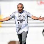Nelsinho Baptista vai ter Ponte Preta com força máxima diante do Coritiba pela Série B