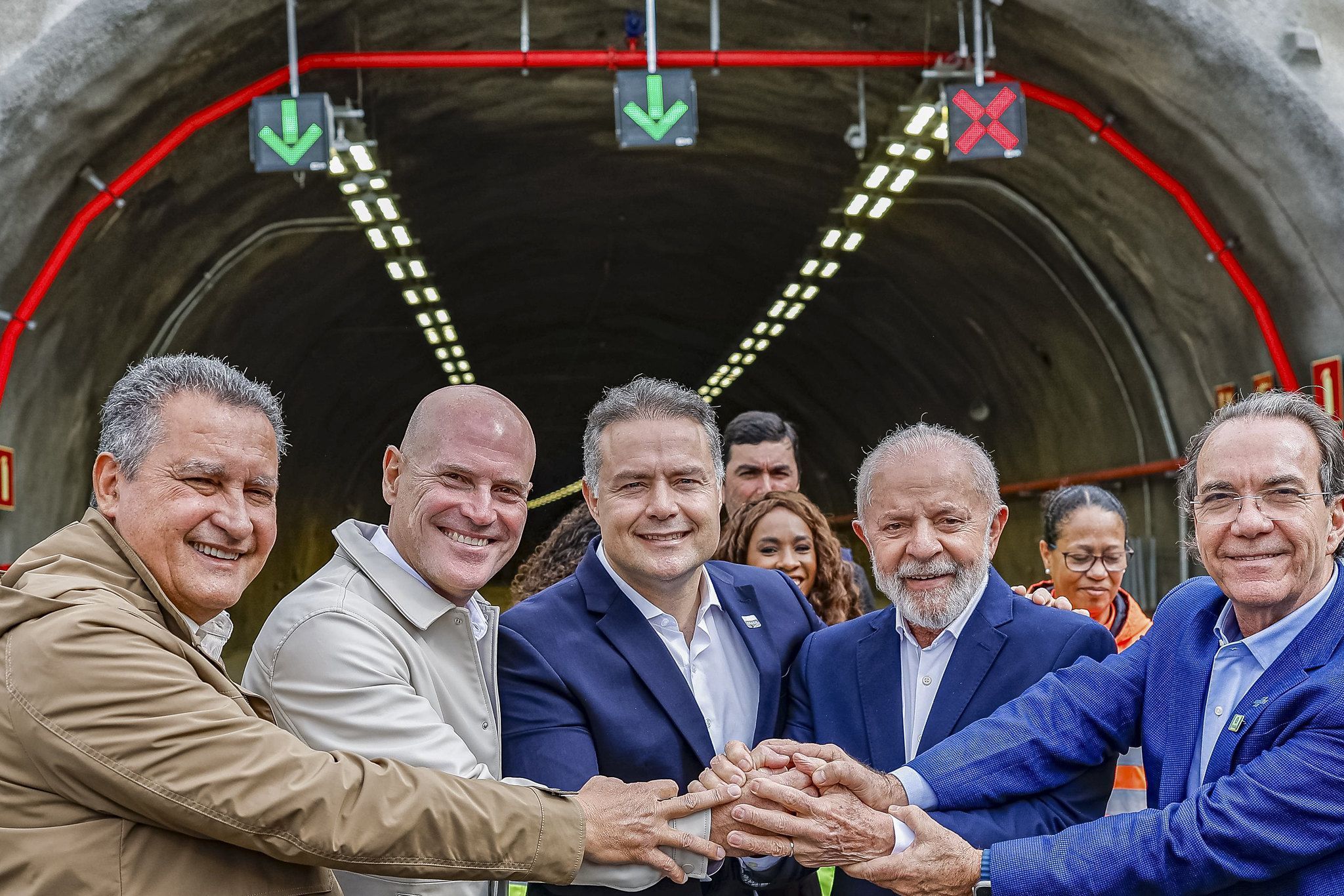 Lula critica ausência de governador em inauguração de obra em Santa Catarina