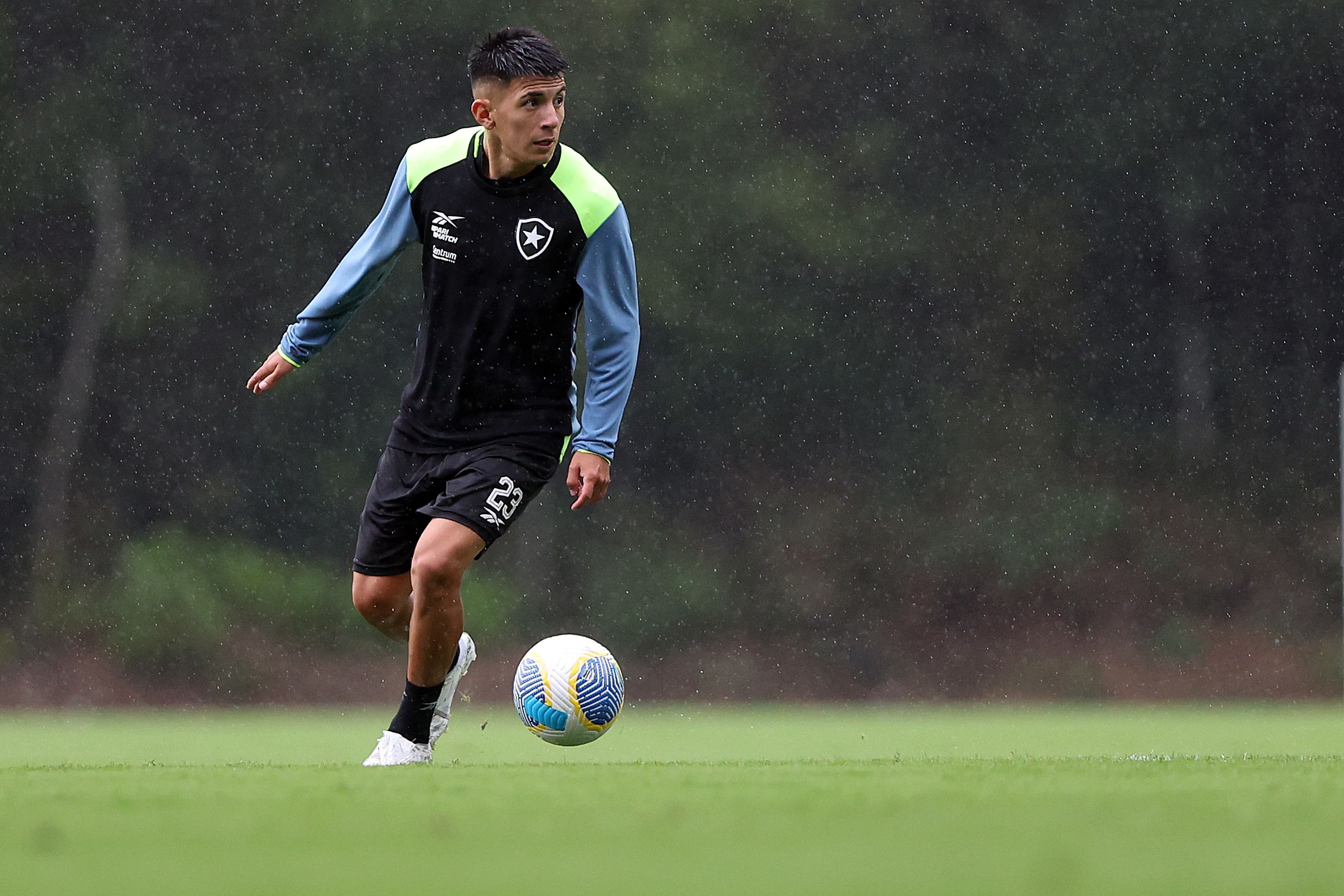 Botafogo x Palmeiras: Thiago Almada projeta duelo pela Libertadores