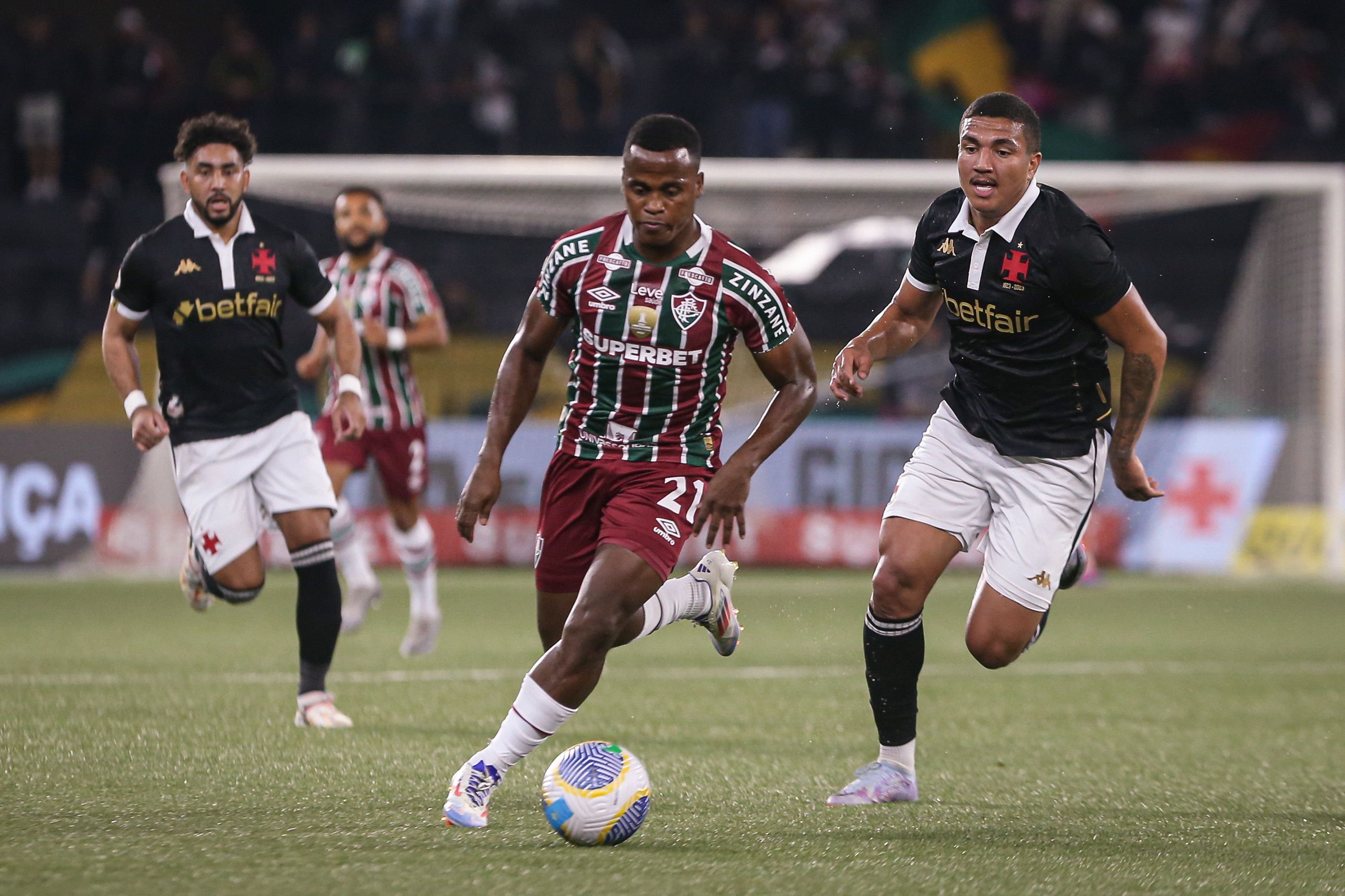 Para se recuperar no Carioca, Fluminense tenta manter bom retrospecto contra rival