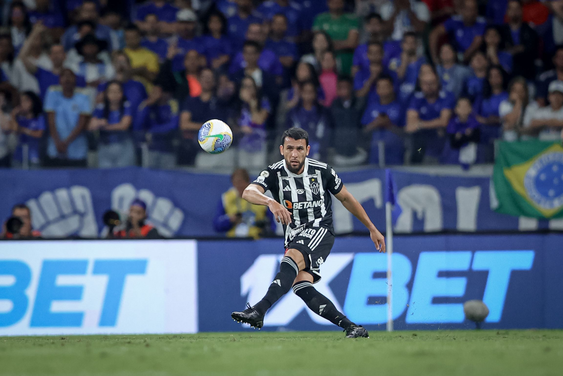 Efeito xerife? Atlético tem melhora defensiva após retorno de Junior Alonso