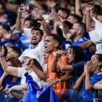 Torcida do Cruzeiro bate recorde de público do 'novo' Mineirão em clássico com Atlético