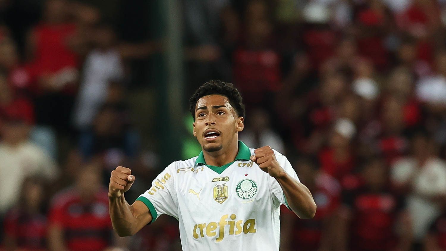 Joia do Palmeiras resiste à concorrência, celebra primeiro gol e projeta sequência