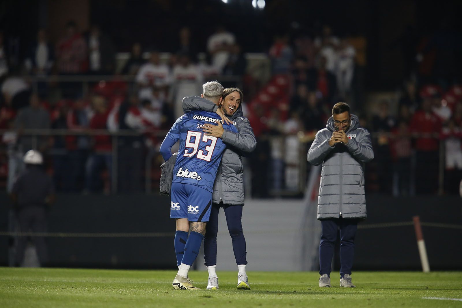 Zubeldía reage à vitória do São Paulo contra o Atlético-GO no Brasileiro