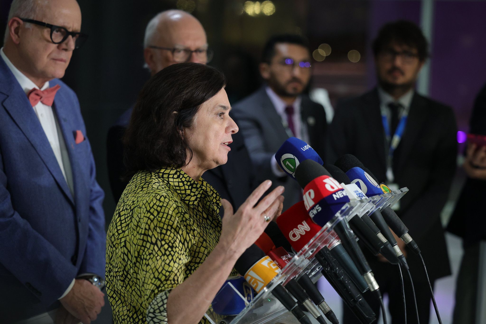Brasil institui comitê de emergência e negocia compras de vacinas contra Mpox