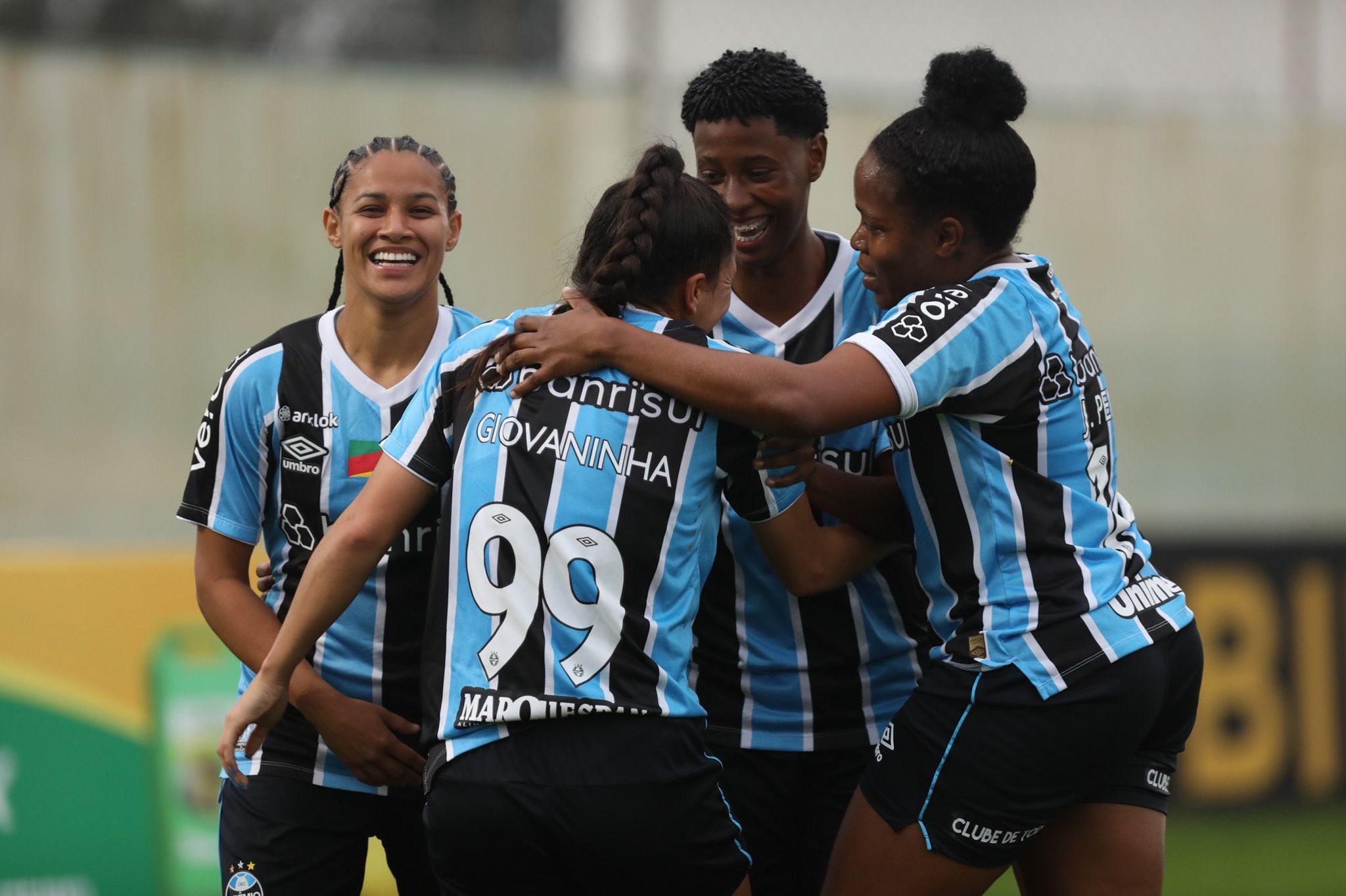 Grêmio supera Real Brasília-DF e avança à segunda fase do Brasileiro Feminino
