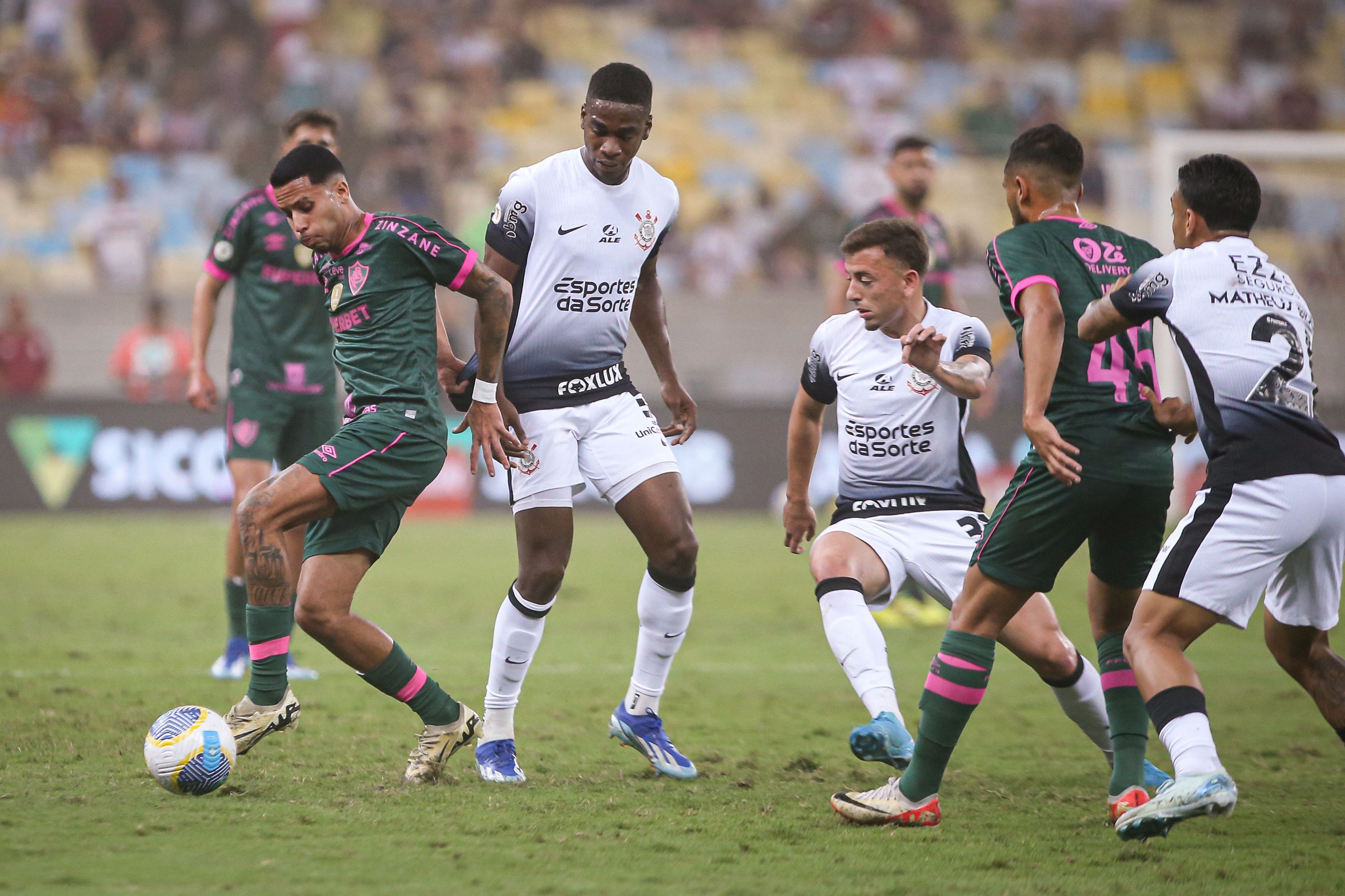 Fluminense finaliza venda de Alexsander para o futebol árabe; veja os valores