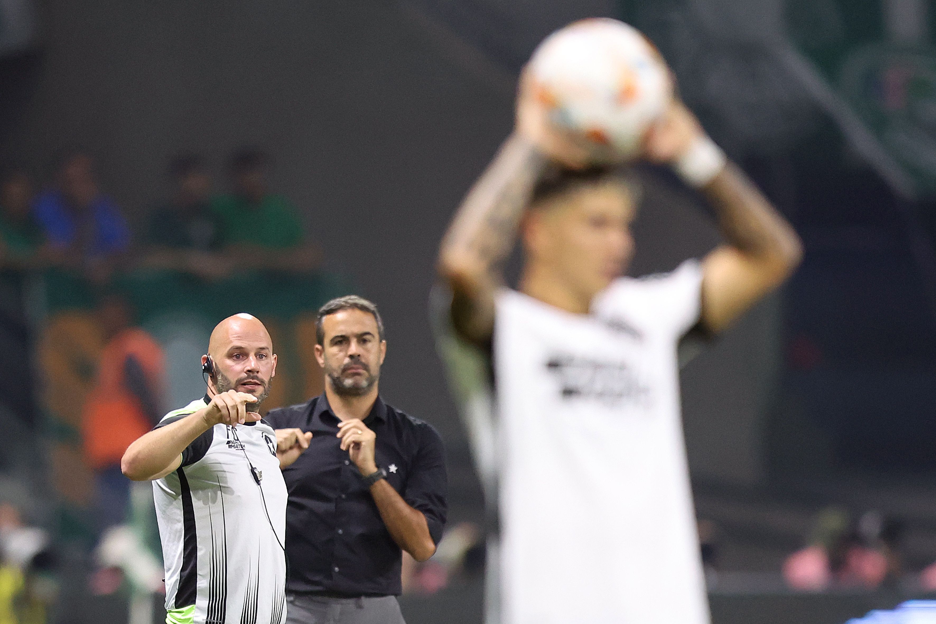 Técnico do Botafogo avalia a saída de Luiz Henrique e cita a Seleção Brasileira