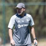 Atacante do Atlético sofre lesão muscular e vira desfalque para duelo com São Paulo