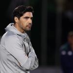 Abel Ferreira desabafa e pede desculpas 'por não ser tão bom' após goleada do Palmeiras