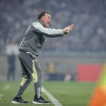 Milito admite 'crise futebolística' e aponta problemas do Atlético após derrota