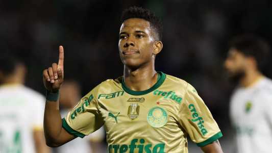 Estêvão Willian teve atuação de gala na goleada do Palmeiras sobre o Cuiabá, neste sábado (24), em Campinas