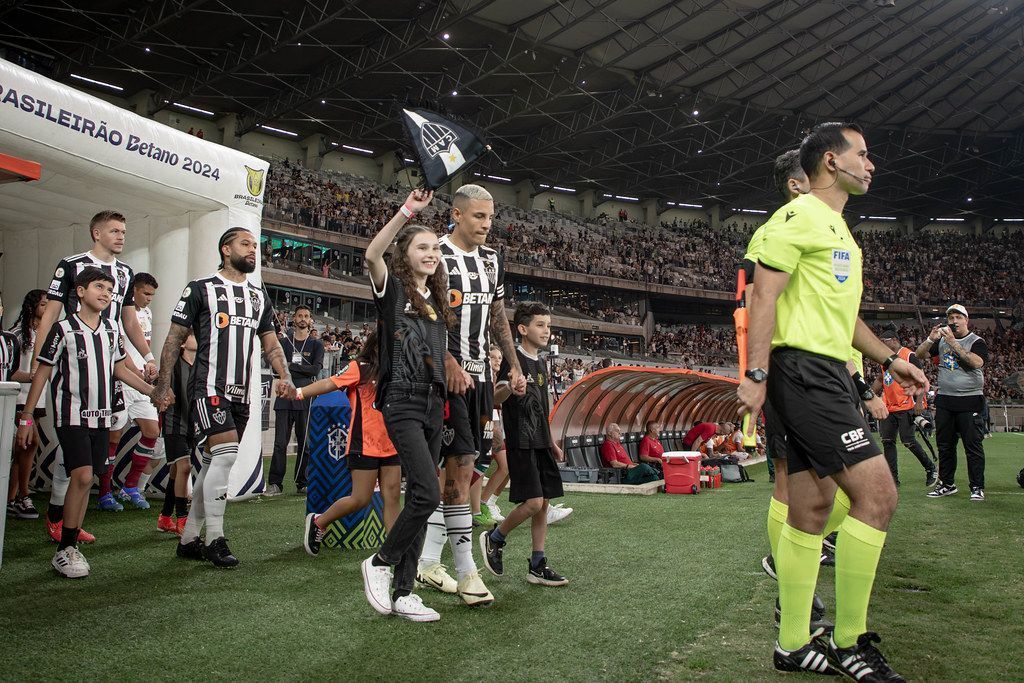 Titular do Atlético desabafa e manda recado sobre briga do time na temporada
