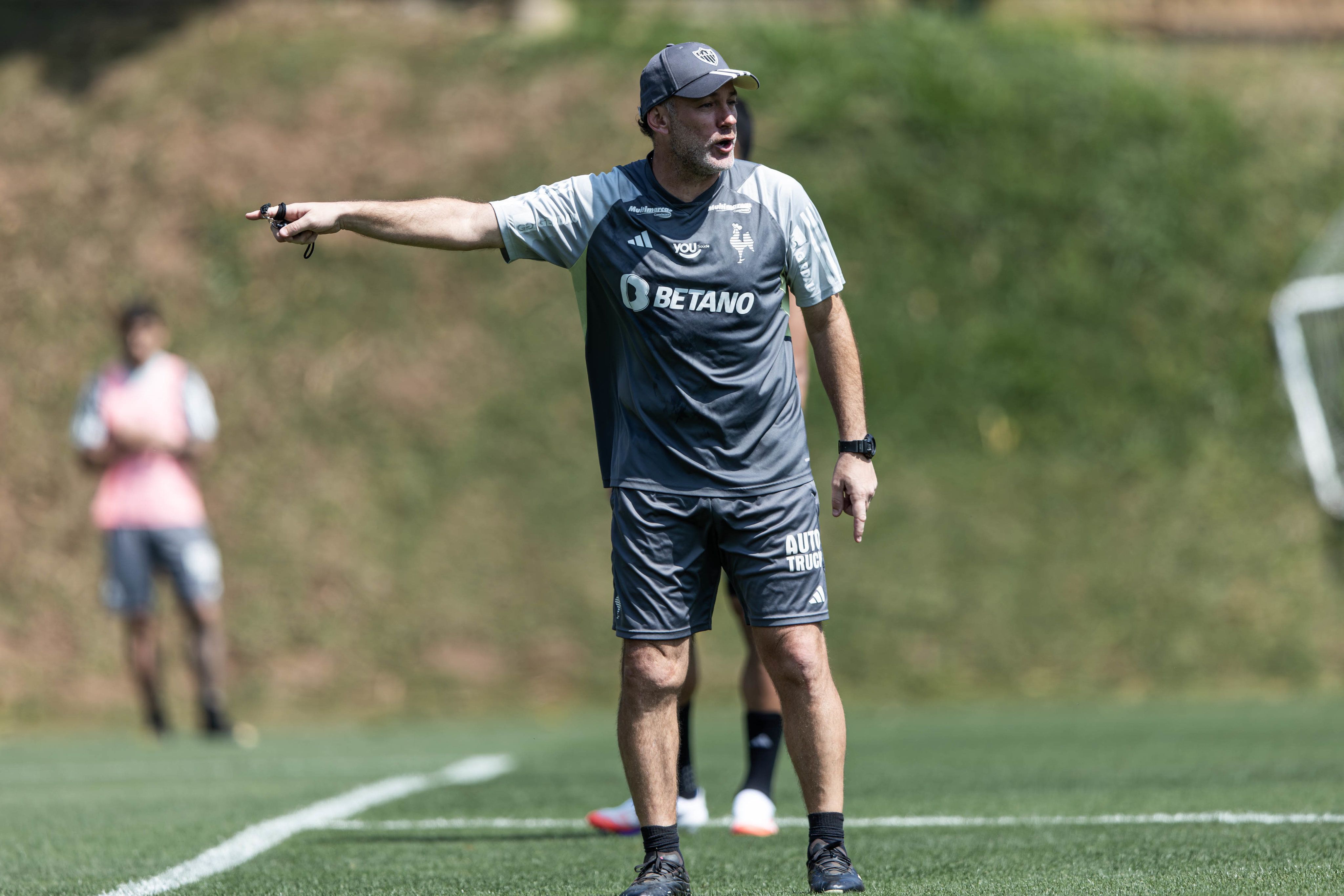 O que a cúpula do Atlético pensa sobre o futuro de Milito