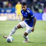 Perto de deixar Cruzeiro, Arthur Gomes fica fora de jogo contra Atlético-GO