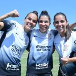 Corinthians vira sobre o Palmeiras e abre vantagem na semifinal do Brasileirão Feminino