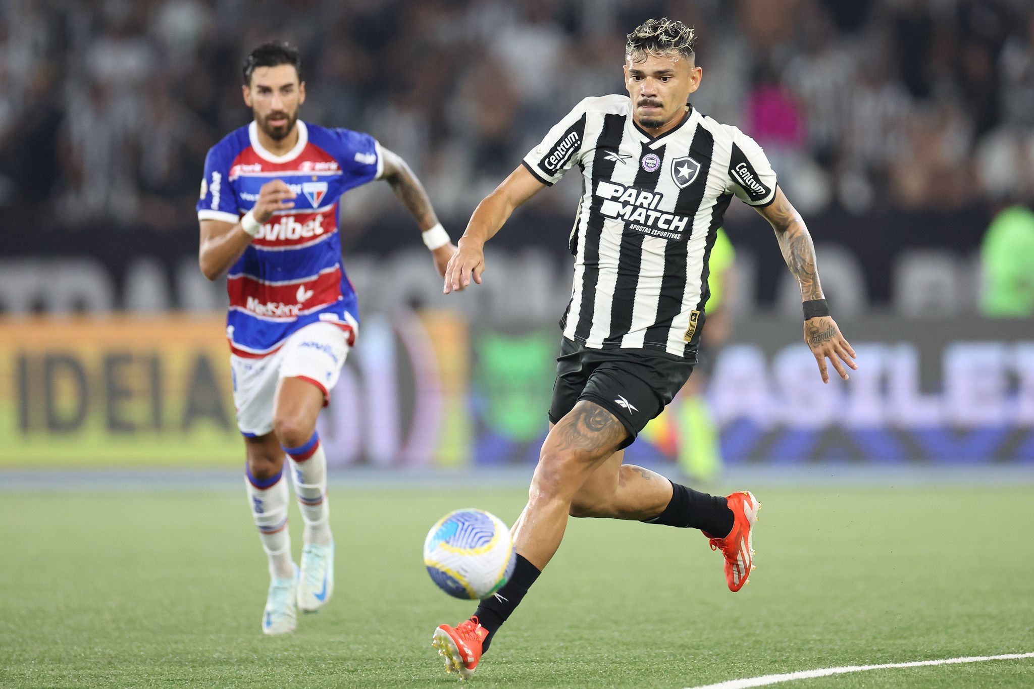 Botafogo e Fortaleza dominam chance de título no Brasileiro; veja números