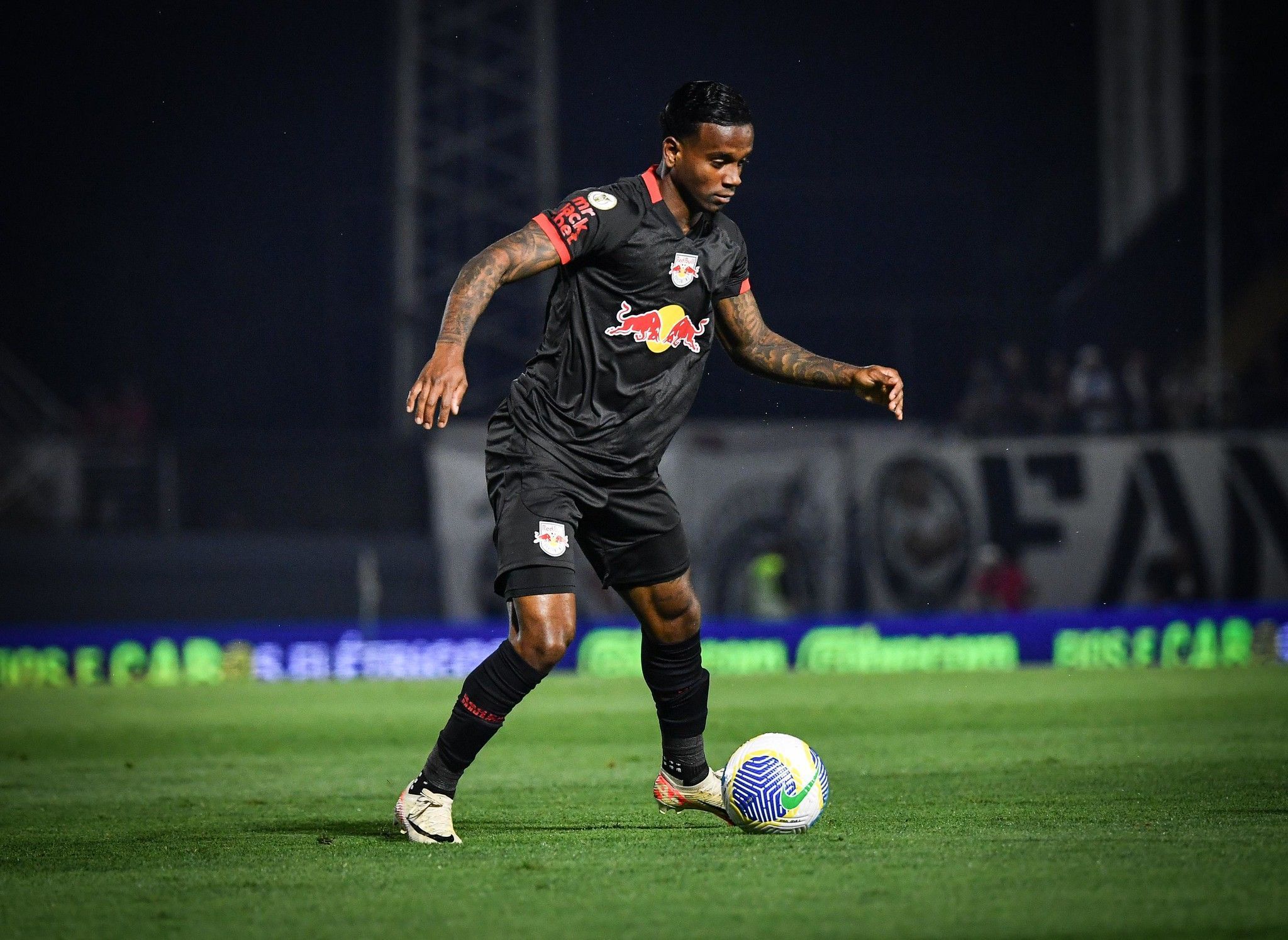 Venda de Helinho, do RB Bragantino, renderá milhões ao São Paulo