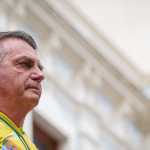 Bolsonaro deve ter alta hospitalar nesta quinta-feira e apresenta melhora de saúde